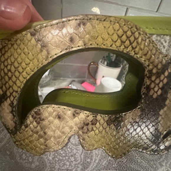 ETRO CROSSBODY BAG BRAND NEW NEVER USED PAISLEY LIME COLOR - Picture 8 of 16